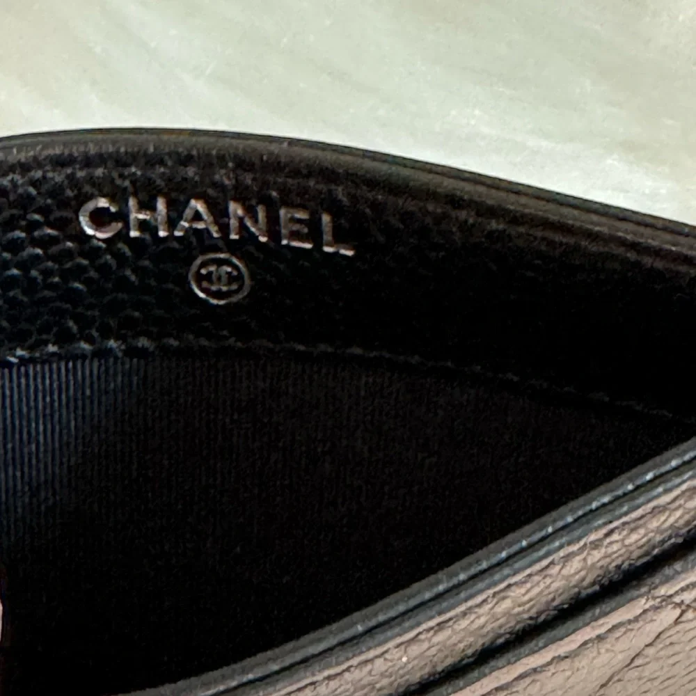 Chanel Interlocking CC Logo Card Holder black caviar